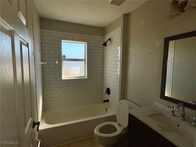 1356 Jupiter LOOP, Labelle, FL 33935