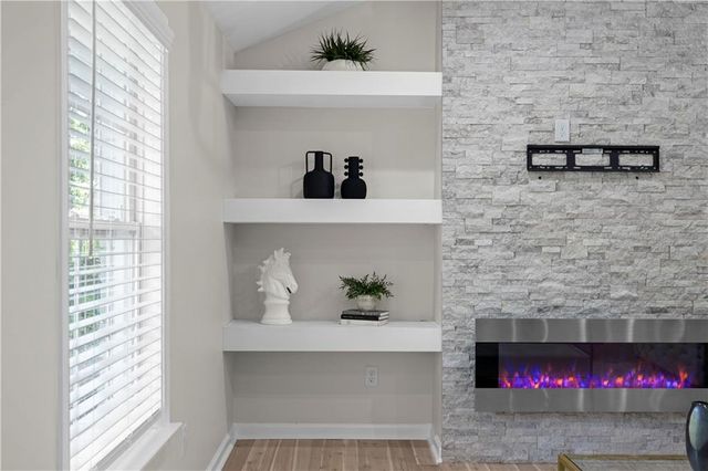 659 Lynn Valley SW Road, Atlanta, GA 30311