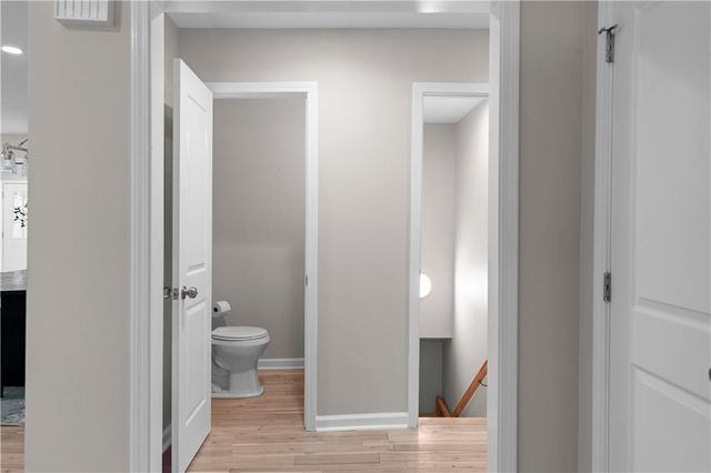 659 Lynn Valley SW Road, Atlanta, GA 30311