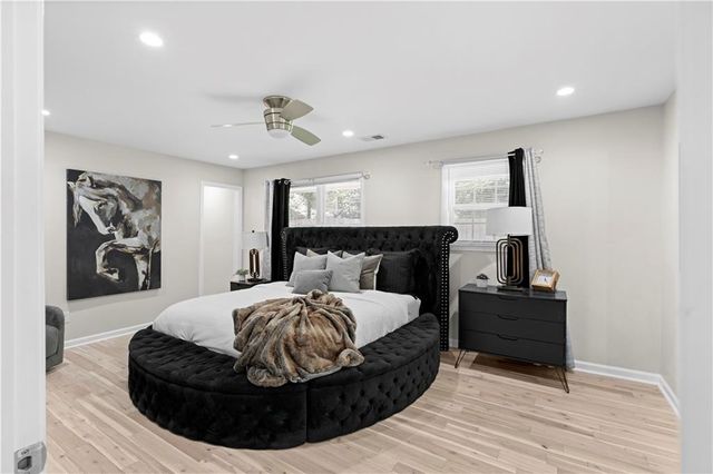 659 Lynn Valley SW Road, Atlanta, GA 30311