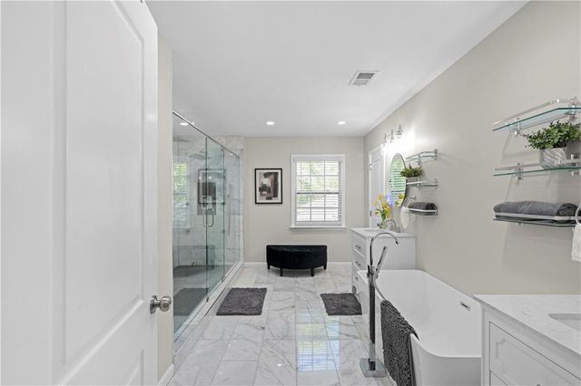 659 Lynn Valley SW Road, Atlanta, GA 30311