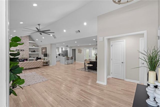 659 Lynn Valley SW Road, Atlanta, GA 30311