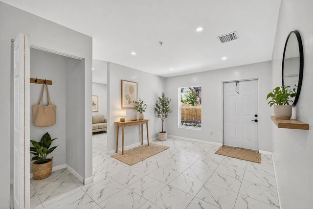 3255 Avenue J, Riviera Beach, FL 33404