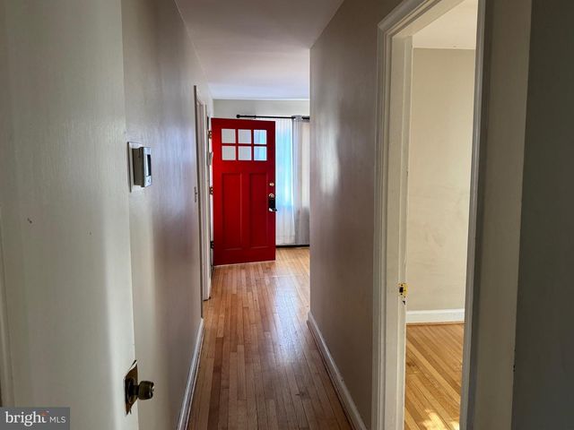 8714 36TH AVE, College Park, MD 20740