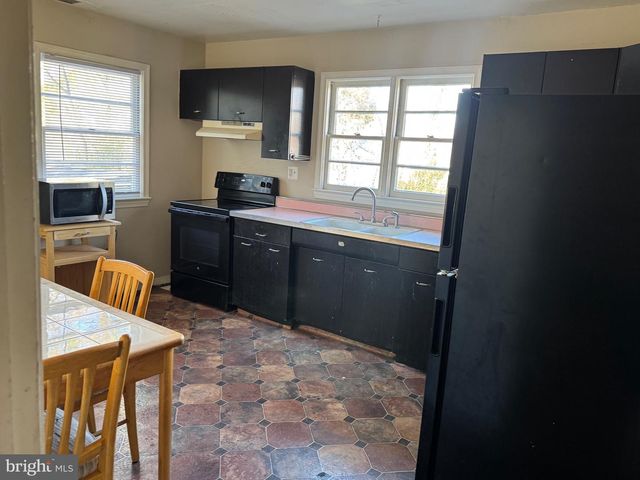 8714 36TH AVE, College Park, MD 20740