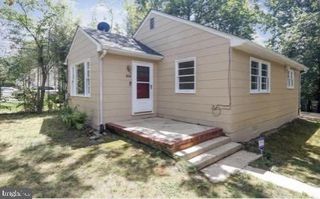 8714 36TH AVE, College Park, MD 20740