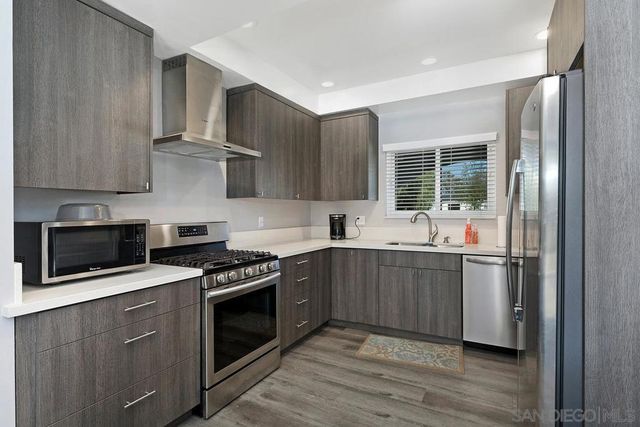 24567 Adams Ave, Murrieta, CA 92562