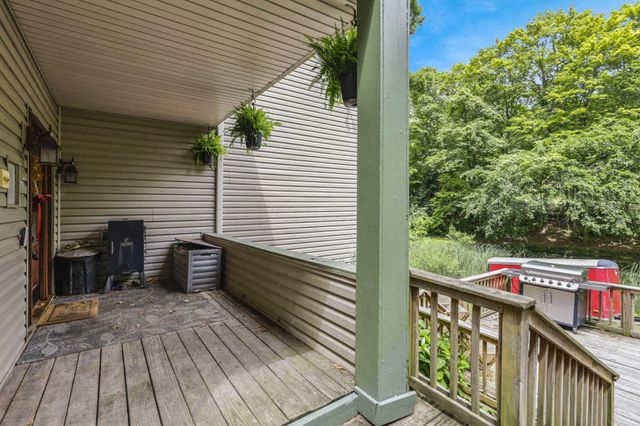 2991 Coonpath Road NE, Lancaster, OH 43130
