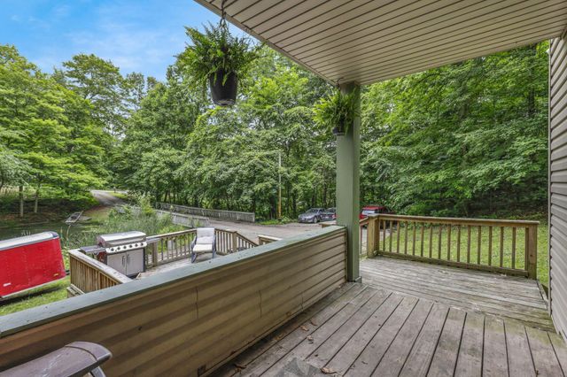 2991 Coonpath Road NE, Lancaster, OH 43130
