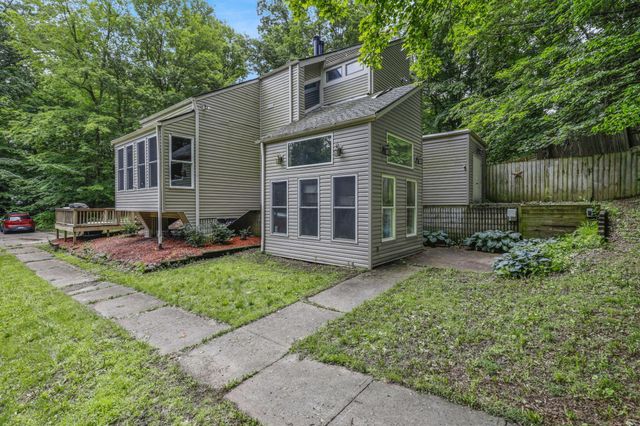 2991 Coonpath Road NE, Lancaster, OH 43130