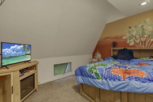 2991 Coonpath Road NE, Lancaster, OH 43130