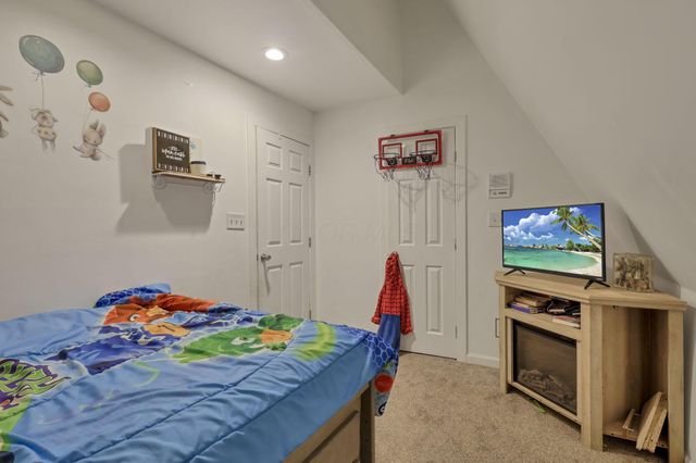 2991 Coonpath Road NE, Lancaster, OH 43130
