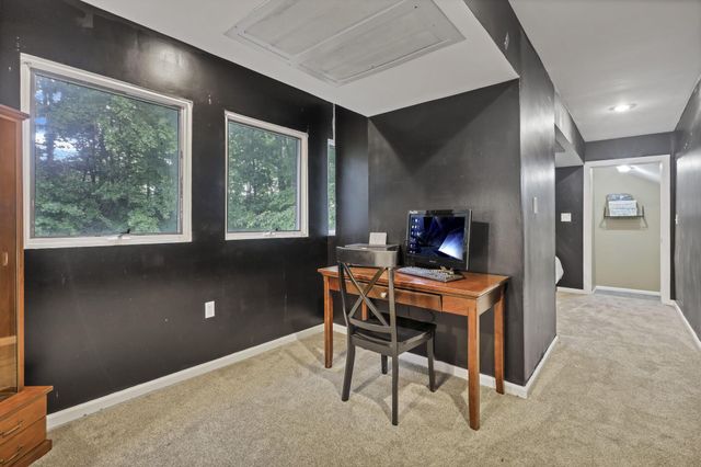 2991 Coonpath Road NE, Lancaster, OH 43130