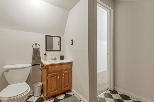 2991 Coonpath Road NE, Lancaster, OH 43130