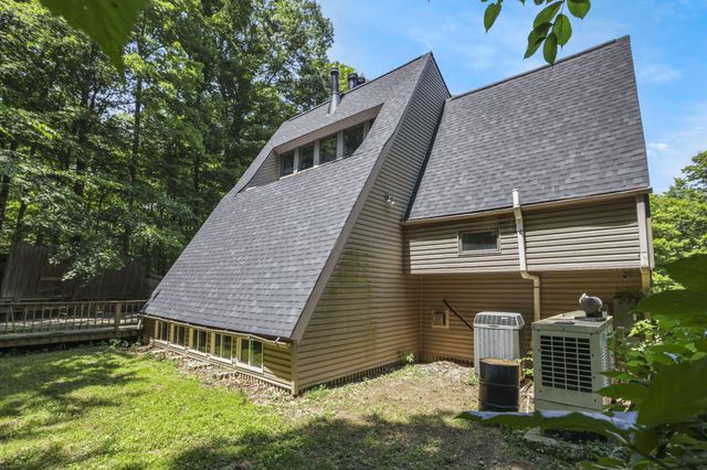 2991 Coonpath Road NE, Lancaster, OH 43130