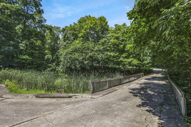 2991 Coonpath Road NE, Lancaster, OH 43130
