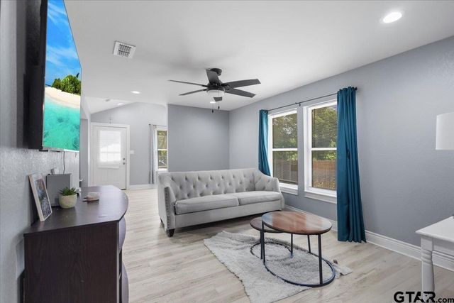 6108 County Road 35, Tyler, TX 75706