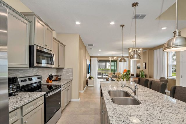 1806 SUMMER DRIVE, Davenport, FL 33897