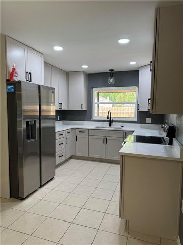 7679 PERSIAN COURT, Orlando, FL 32819