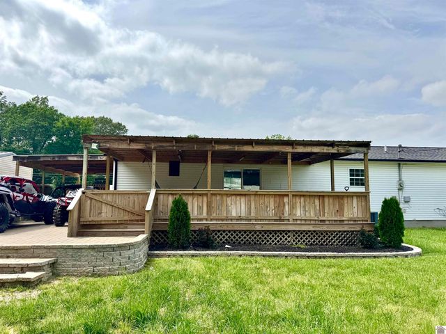 566 Golden Meadow Ln, Ledbetter, KY 42058