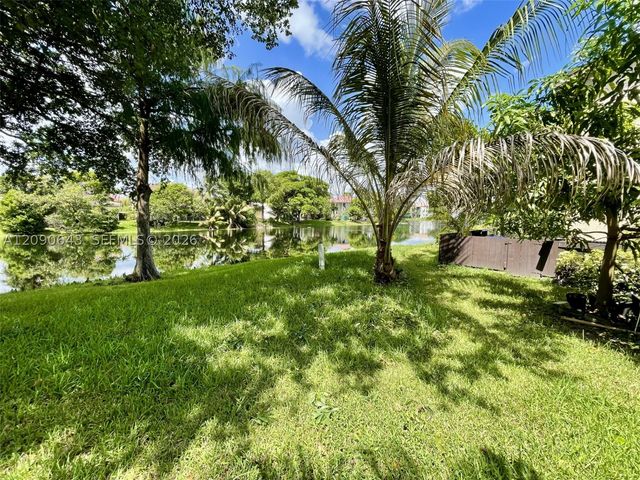 2160 Bayberry Dr 2160, Pembroke Pines, FL 33024