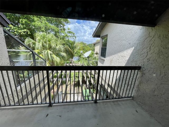2160 Bayberry Dr 2160, Pembroke Pines, FL 33024