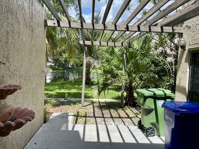 2160 Bayberry Dr 2160, Pembroke Pines, FL 33024