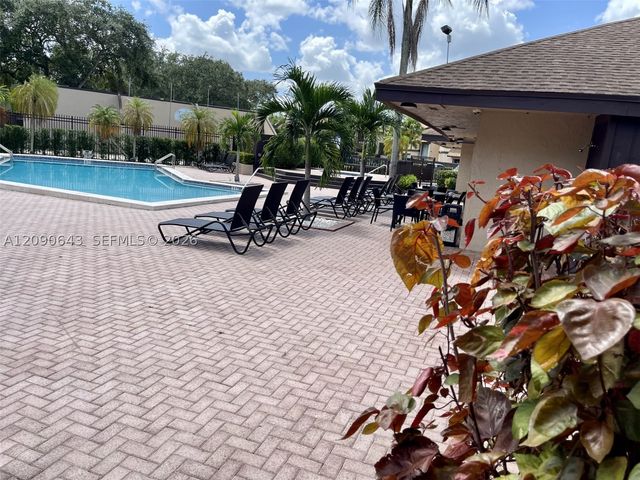 2160 Bayberry Dr 2160, Pembroke Pines, FL 33024
