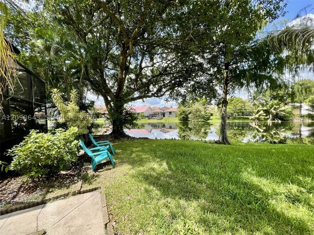 2160 Bayberry Dr 2160, Pembroke Pines, FL 33024