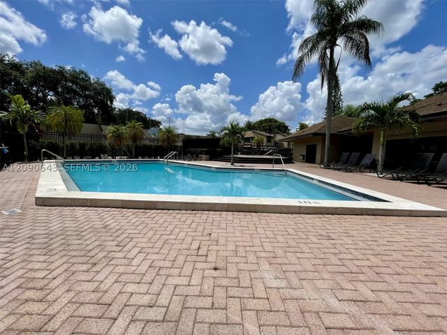 2160 Bayberry Dr 2160, Pembroke Pines, FL 33024