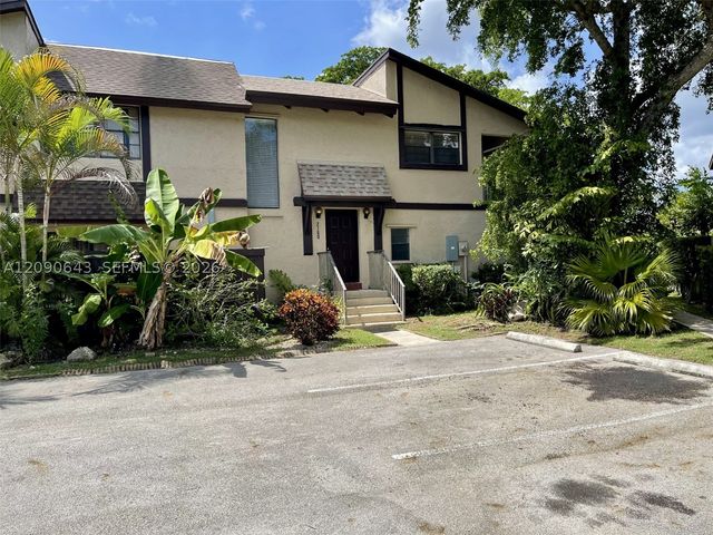 2160 Bayberry Dr 2160, Pembroke Pines, FL 33024