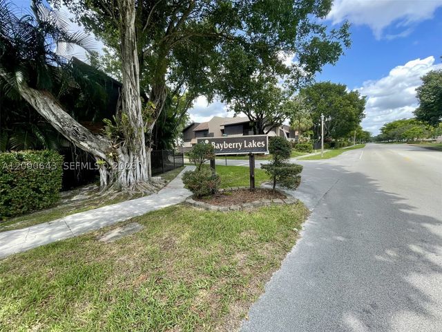 2160 Bayberry Dr 2160, Pembroke Pines, FL 33024