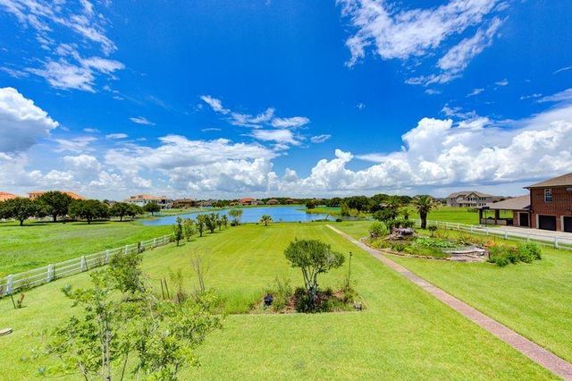 5803 Muskogee Lane, Richmond, TX 77469