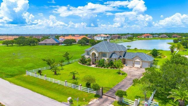 5803 Muskogee Lane, Richmond, TX 77469