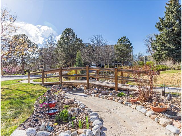 13850 E Marina Dr 206, Aurora, CO 80014