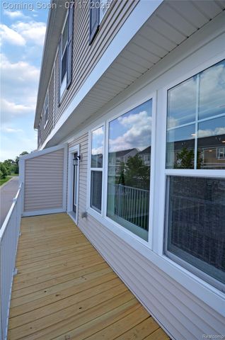 4625 Bradley Circle, Troy, MI 48085