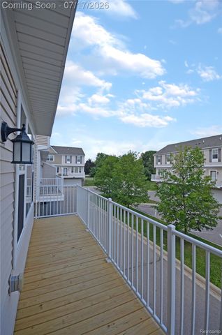 4625 Bradley Circle, Troy, MI 48085