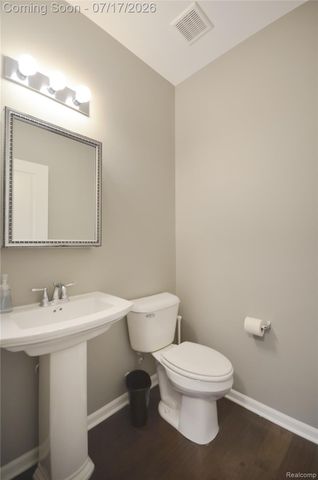 4625 Bradley Circle, Troy, MI 48085
