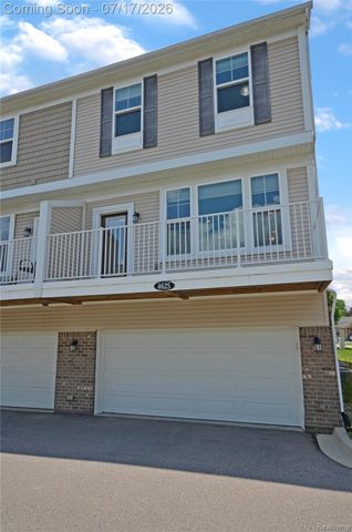 4625 Bradley Circle, Troy, MI 48085