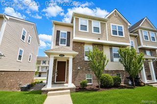 4625 Bradley Circle, Troy, MI 48085