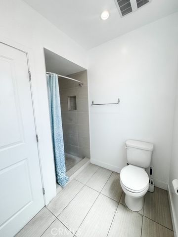 9237 Wakefield Avenue 6, Panorama City, CA 91402