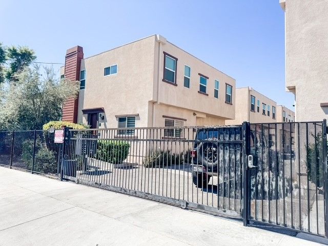 9237 Wakefield Avenue 6, Panorama City, CA 91402