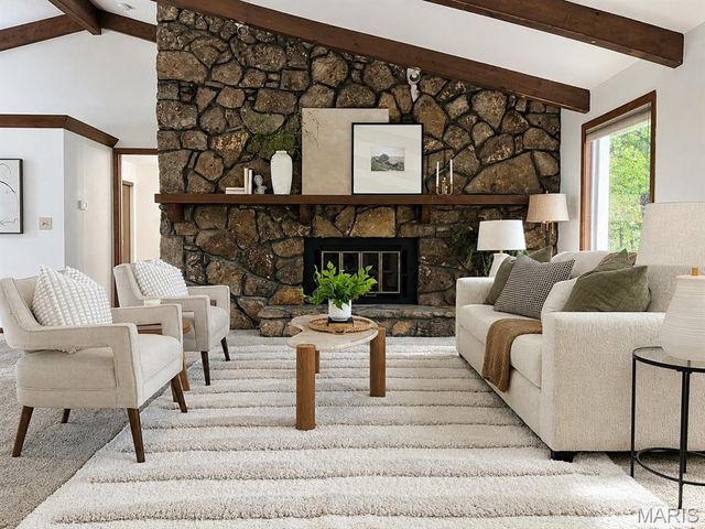 13 Laurel Oaks Court, Lake St Louis, MO 63367