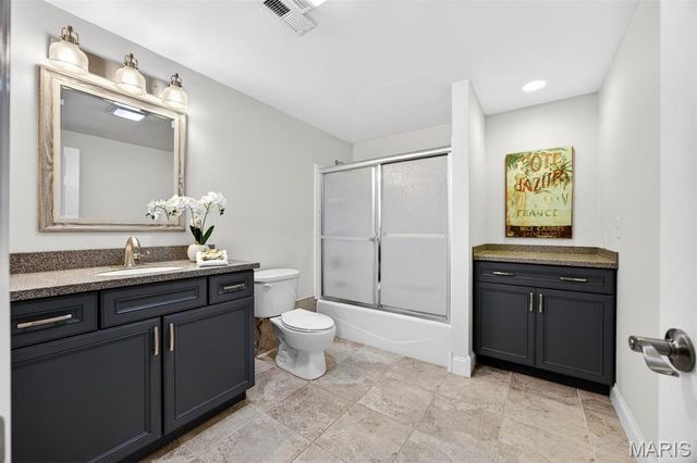 13 Laurel Oaks Court, Lake St Louis, MO 63367
