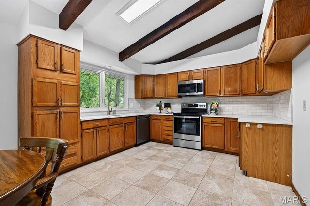 13 Laurel Oaks Court, Lake St Louis, MO 63367