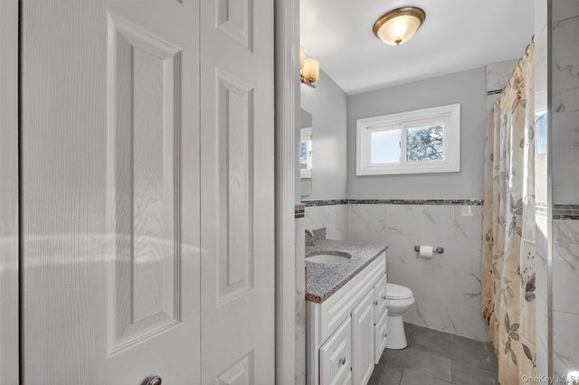 725 Logan Avenue, Bronx, NY 10465