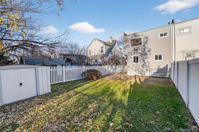 725 Logan Avenue, Bronx, NY 10465