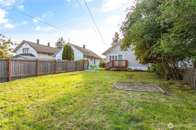 2008 Iron Street, Bellingham, WA 98225