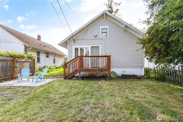 2008 Iron Street, Bellingham, WA 98225