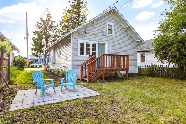 2008 Iron Street, Bellingham, WA 98225